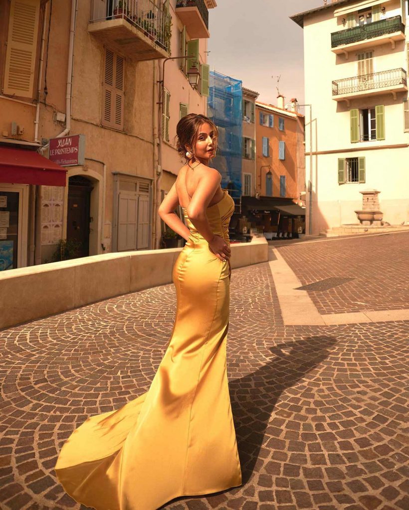 hina khan in Cannes beauty