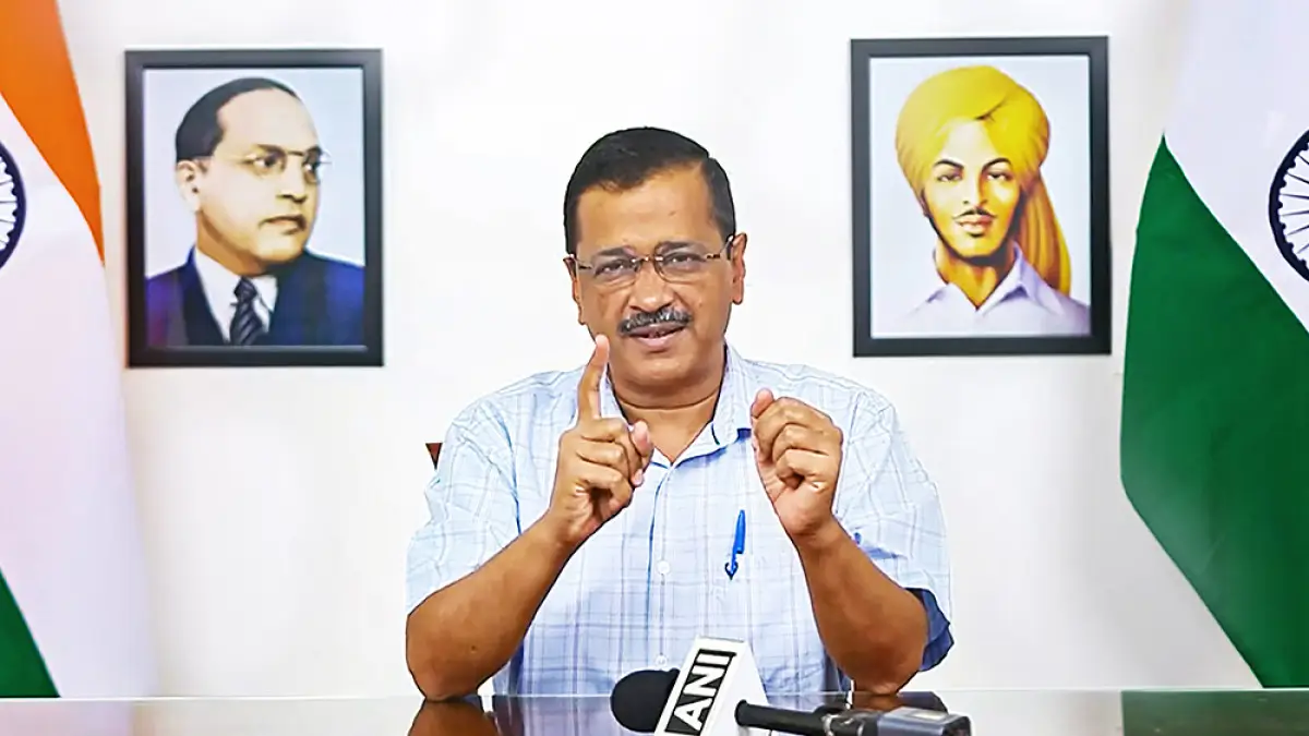 Kejriwal asks if Cong supports democracy or Modi