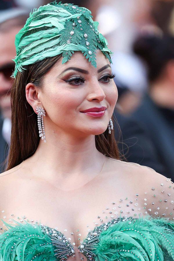 Urvashi Rautela feather dress at cannes 2023 red carpet