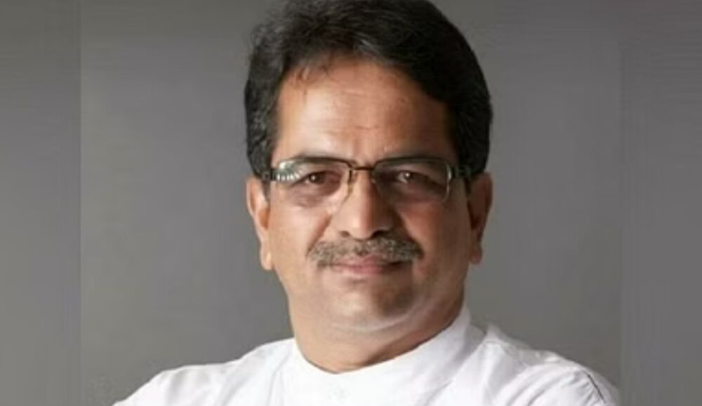 Shishir Shinde leaves Thackeray Shiv Sena