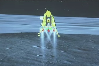 india lands on the moon