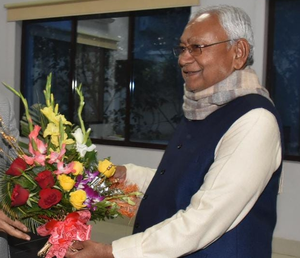 Nitish Kumar likely to form new govt with BJP’s support next week