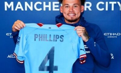 England midfielder Phillips completes loan move to West Ham