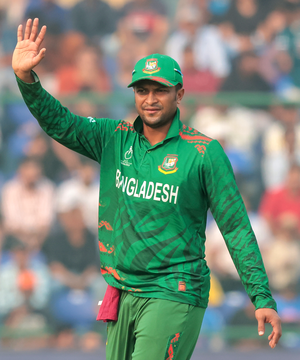 Shakib flies Singapore to diagnose eye condition