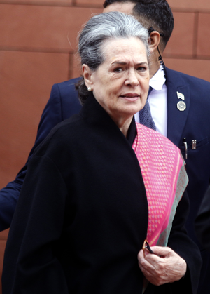 Sonia in Jaipur, to file nomination for RS polls today