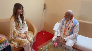 German singer Cassandra Mae croons song in praise of Lord Krishna for PM Modi