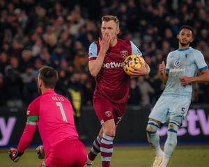 Premier League: Ward-Prowse penalty helps West Ham earn Bournemouth draw