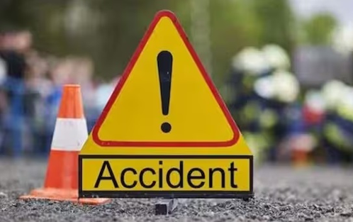 Five killed as car hits tree in Telangana