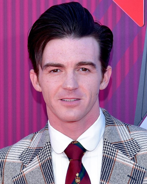 Drake Bell takes to Tik-Tok, defends Nickelodeon co-star Josh Peck over sex abuse row