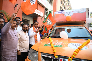 Mumbai BJP launches six digital campaign chariots to showcase PM Modi’s development works