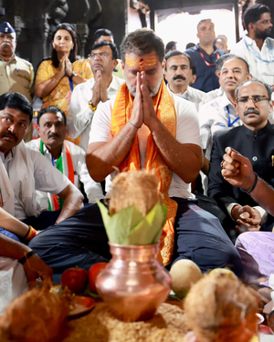 'Shiv-Bhakt' Rahul Gandhi prays at Nashik's famed Trimbakeshwar Jyotirlinga Temple