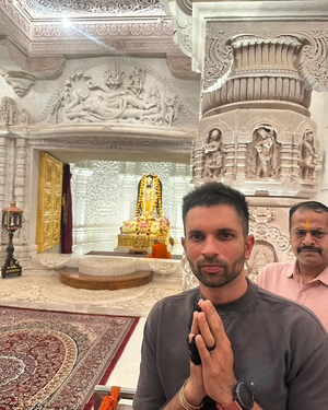 South African spinner Keshav Maharaj visits Ram Mandir in Ayodhya to seek blessings