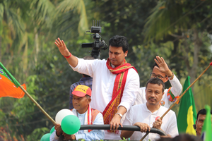 'Genuine Communist' Manik Sarkar not in favour of 'unholy' Cong-Left alliance: Biplab Deb