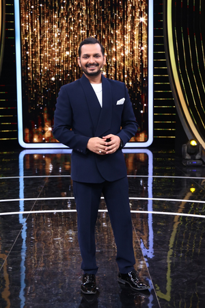 Paritosh Tripathi turns host as 'TRP Mama' on 'Madness Machayenge'