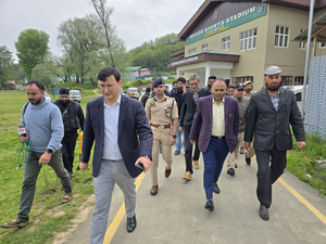 LS polls: J&K CEO inspects centre, strong rooms in Baramulla constituency