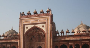 Agra lawyer claims temple below Fatehpur Sikri dargah, files case