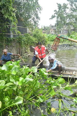 Assam BJP MLA cleans canal in Silchar, blames Congress 'misrule' for waterlogging