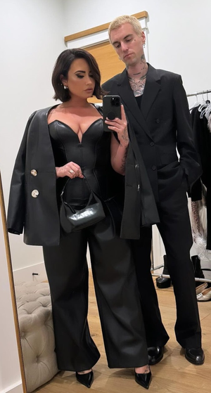 Demi Lovato shares selfie with fiance Jutes and motivational sticky notes