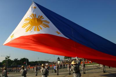 Two workers buried alive while digging well in Philippines