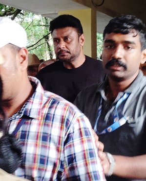 Fan murder case: Darshan, his 13 associates to be produced before court today