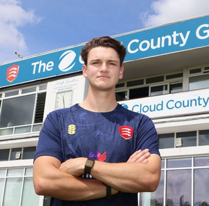 Essex sign pacer Eathan Bosch for four County Championship matches