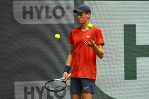 ATP Tour: Sinner survives top-class serving from Struff to reach semis in Halle