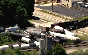 Freight train derails in suburban Chicago, no injuries reported