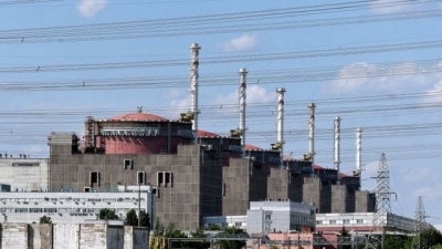 Ukrainian drone attacks threaten safety of Zaporizhzhia nuclear power plant