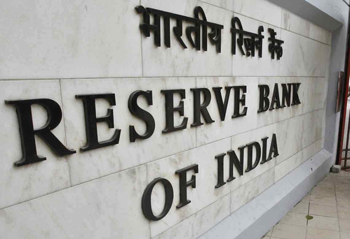 Indian economy, banks remain robust & resilient: RBI