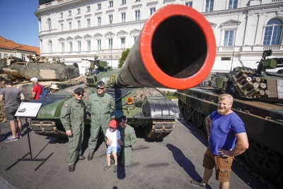 Warsaw celebrates 71st anniversary of Old Town reconstruction