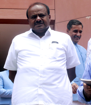 Kumaraswamy asks NMDC to commit to production target of 100 million tonnes