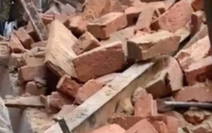 12 students injured after balcony at Bihar school collapses