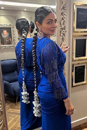 Neeru Bajwa's gorgeous royal electric blue ensemble turns heads