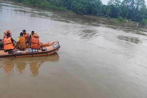 Assam slowly emerging out of flood crisis, two more deaths, 6 lakh people still affected