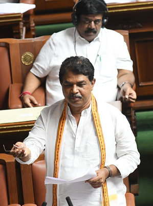 Speaker Khader completely failed to conduct K'taka Assembly properly: LoP Ashoka