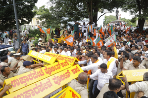 K'taka BJP protests demanding resignation of Siddaramaiah in Tribal Welfare Board case