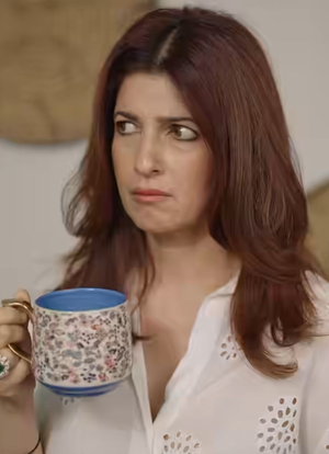 Twinkle Khanna shares ‘genuine concern’ on menopause phase in a hilarious way