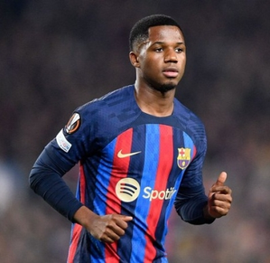 Foot injury interrupts Ansu Fati's attempts to convince Barcelona