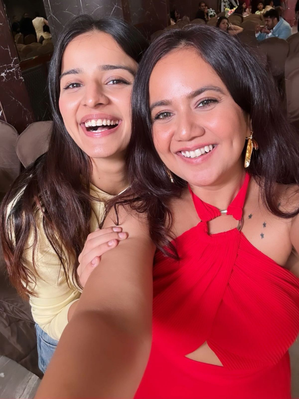 Mahima Makwana reunites with 'Sapne Suhane Ladakpan Ke' co-star Roopal: 'Never saw it coming'