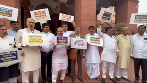 K'taka BJP, JD(S) MPs protest in Delhi demanding CM Siddaramaiah's resignation