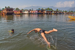 Srinagar again records hottest July day at 35.7