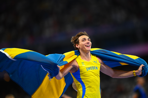 Paris Olympics: Duplantis sets new world record to win men's pole vault gold