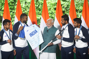 'The team will miss you', PM Modi tells hockey stalwart PR Sreejesh on his retirement