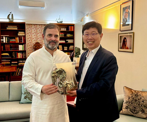 Rahul Gandhi meets Foxconn Chairman, has ‘engaging conversation’