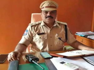 Suspended cop gets interim bail in Telangana phone tapping case