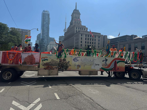 Over 100,000 join India Independence Day parade in Toronto