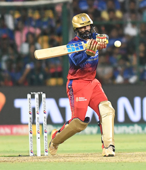 Dinesh Karthik all set to represent Paarl Royals in third edition of SA20, say sources