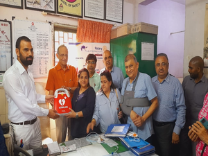 Western Railway installs Automated External Defibrillators for emergency cardiac care at 20 stations